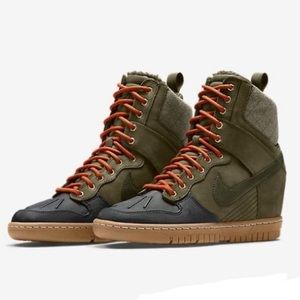 NIKE DUNK SKY HI WEDGE SNEAKER/BOOT